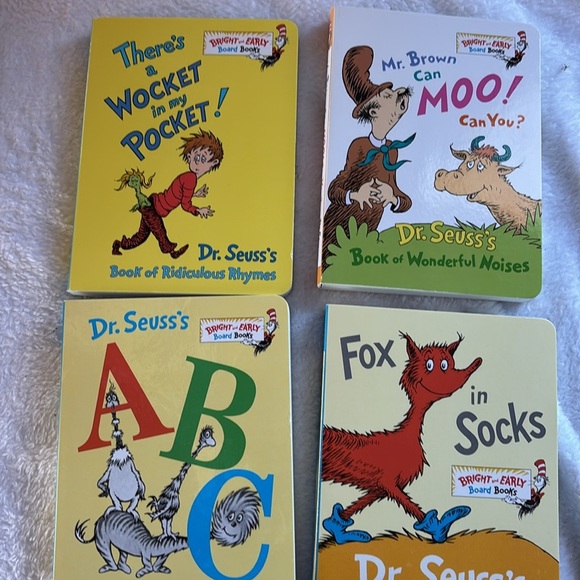 NWT The littlee green box of bright and early board books by Dr Seuss- set of 4 - Picture 5 of 5